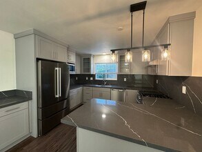 17122 Santa Lucia St in Fountain Valley, CA - Building Photo - Building Photo