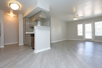 Stonecreek Apartments in Katy, TX - Building Photo - Interior Photo