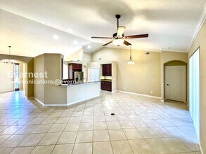 13012 49th Ln E in Parrish, FL - Foto de edificio - Building Photo