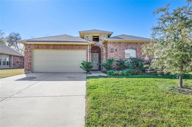 3215 Clear Springs Dr in Forney, TX - Building Photo