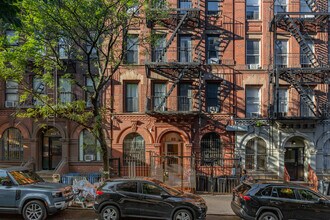 368 W 127th St in New York, NY - Building Photo - Building Photo