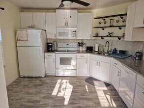 1975 Westminster Cir in Vero Beach, FL - Building Photo - Building Photo