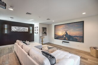 3322 W Mardon Ave in Las Vegas, NV - Building Photo - Building Photo