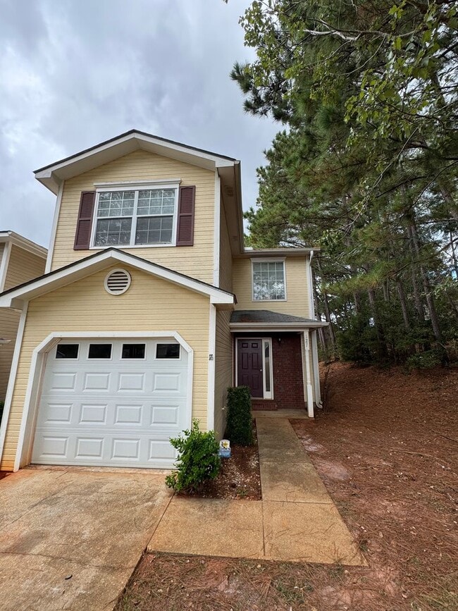 property at 127 Pineridge Dr