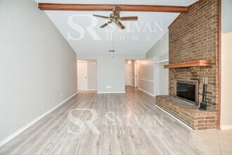 1642 Clydesdale Dr in Lewisville, TX - Building Photo - Building Photo