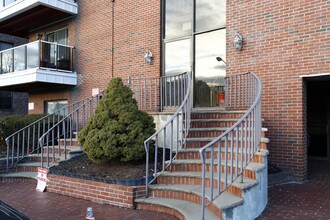 Summit Apartments in Somerville, MA - Building Photo - Building Photo