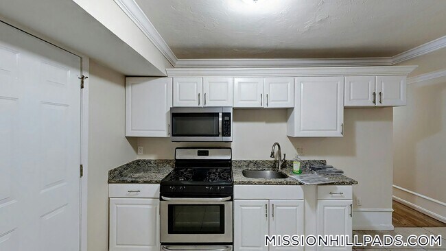 712 Shawmut Ave in Boston, MA - Building Photo - Building Photo