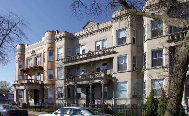 Pearl in Chicago, IL - Foto de edificio - Building Photo