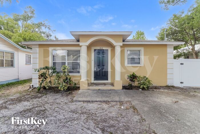 816 W Sligh Ave in Tampa, FL - Building Photo