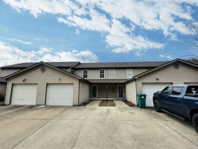 412 Fletcher Rd in Scott Depot, WV - Building Photo