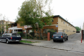 8323 Willis Ave in Panorama City, CA - Building Photo - Building Photo