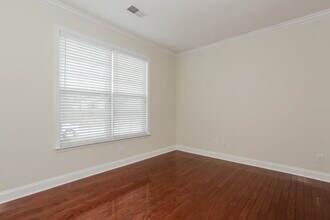 10430 Carver Falls Rd in Charlotte, NC - Building Photo - Building Photo