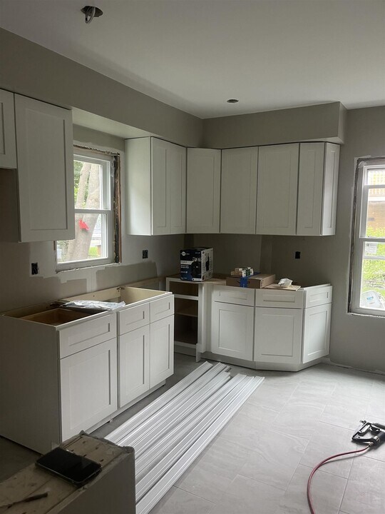 121 Highland Rd, Unit 1 in Somerville, MA - Building Photo