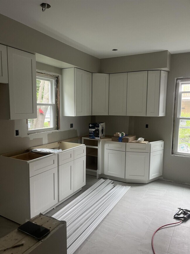 121 Highland Rd, Unit 1