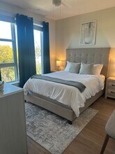 Arroyo Oaks in Dallas, TX - Building Photo - Building Photo