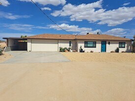 2453 Sunny Vista Rd in Joshua Tree, CA - Building Photo