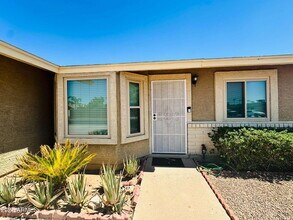 1803 N Cheri Lynn Dr in Chandler, AZ - Building Photo - Building Photo