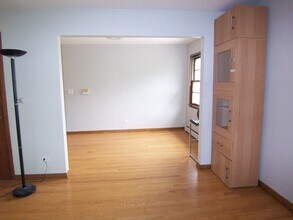 4128 W Byron St, Unit 301 in Chicago, IL - Building Photo - Building Photo