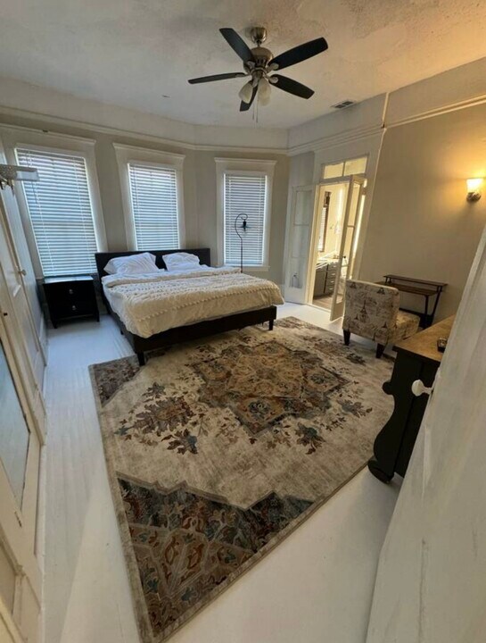117 W 36th St, Unit 1 bedroom apartment in Savannah, GA - Foto de edificio