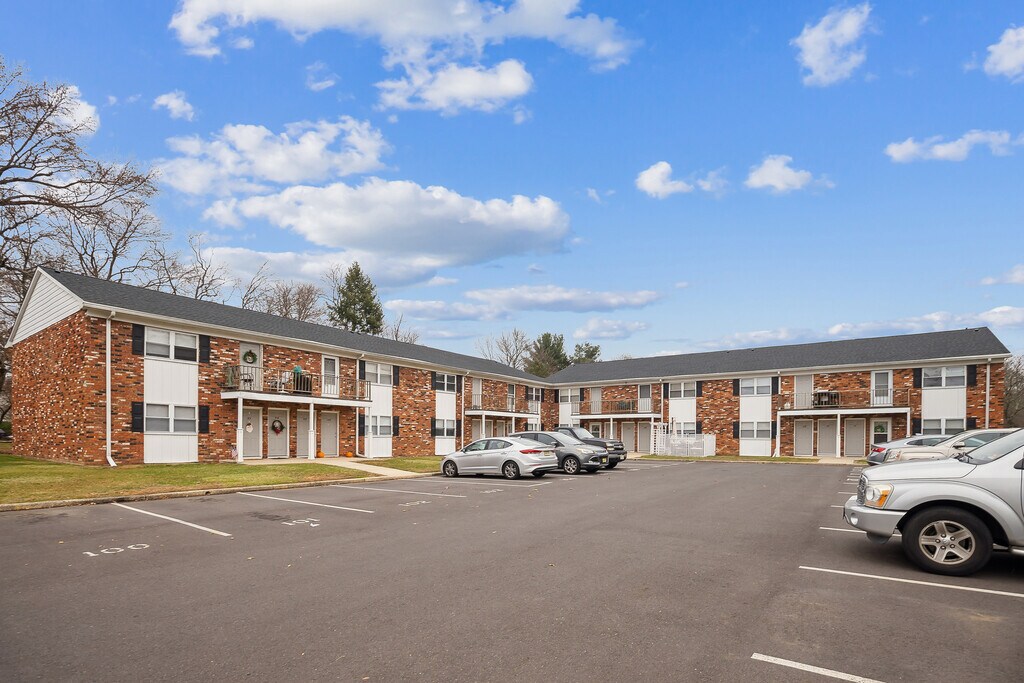 Miry Run Apartments in Mercerville, NJ
