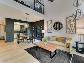 5701 Westslope Dr in Austin, TX - Building Photo - Building Photo