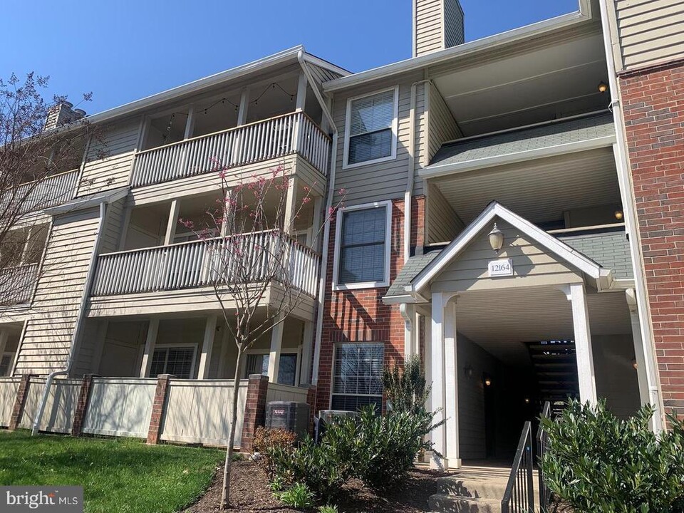 12164 Penderview Ln in Fairfax, VA - Building Photo