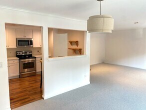 97 Richards Ave in Norwalk, CT - Building Photo - Building Photo