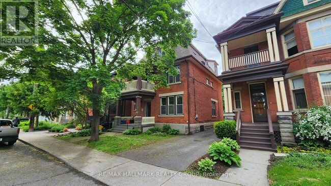 property at 122-122 Fourth Ave