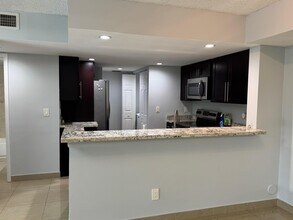 9288 W Atlantic Blvd in Coral Springs, FL - Building Photo - Building Photo