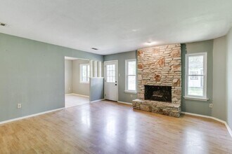 11227 Henge Dr in Austin, TX - Building Photo - Building Photo
