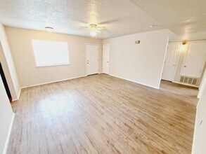 1506 John St in Albuquerque, NM - Building Photo - Building Photo