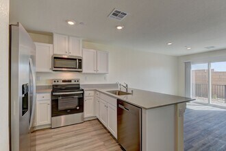 6960 Stafford Hill St in Las Vegas, NV - Foto de edificio - Building Photo