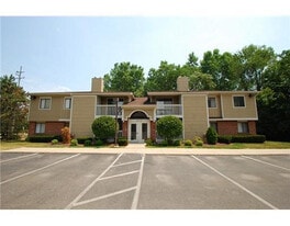 3005 Fernwood Ave, Unit 202 in Ann Arbor, MI - Building Photo