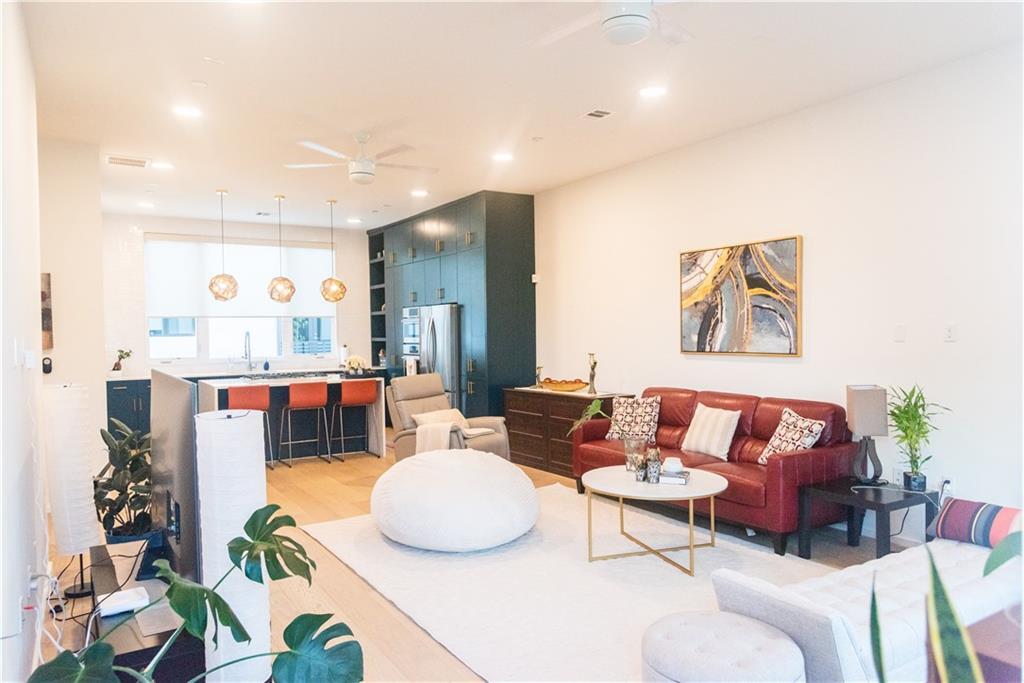 3100 Menchaca Rd in Austin, TX - Building Photo
