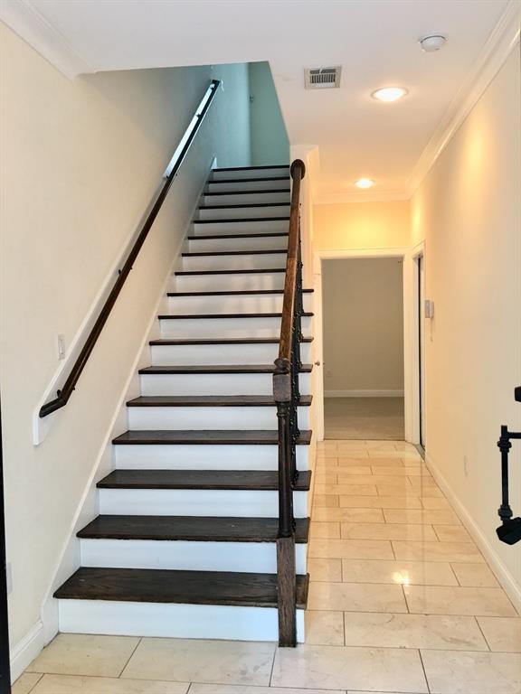 5433 Kiam St in Houston, TX - Foto de edificio - Building Photo
