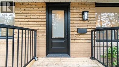 1465 Duncan Rd in Oakville, ON - Building Photo - Building Photo