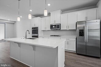 3505 Lucca Ln in Ellicott City, MD - Building Photo - Building Photo