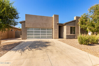 3560 E Merlot St in Gilbert, AZ - Foto de edificio - Building Photo