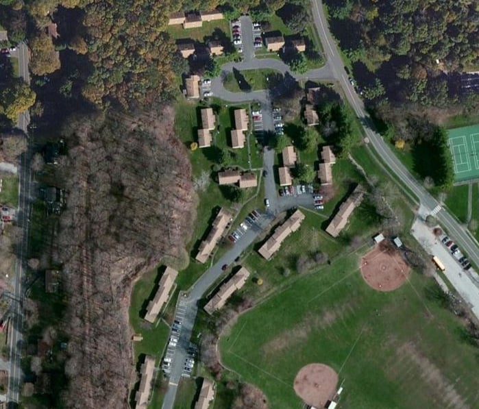 Reynolds Ridge Apartments in Bethel, CT - Building Photo