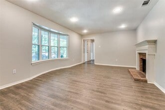 2711 Lincoln Dr in Arlington, TX - Building Photo - Building Photo