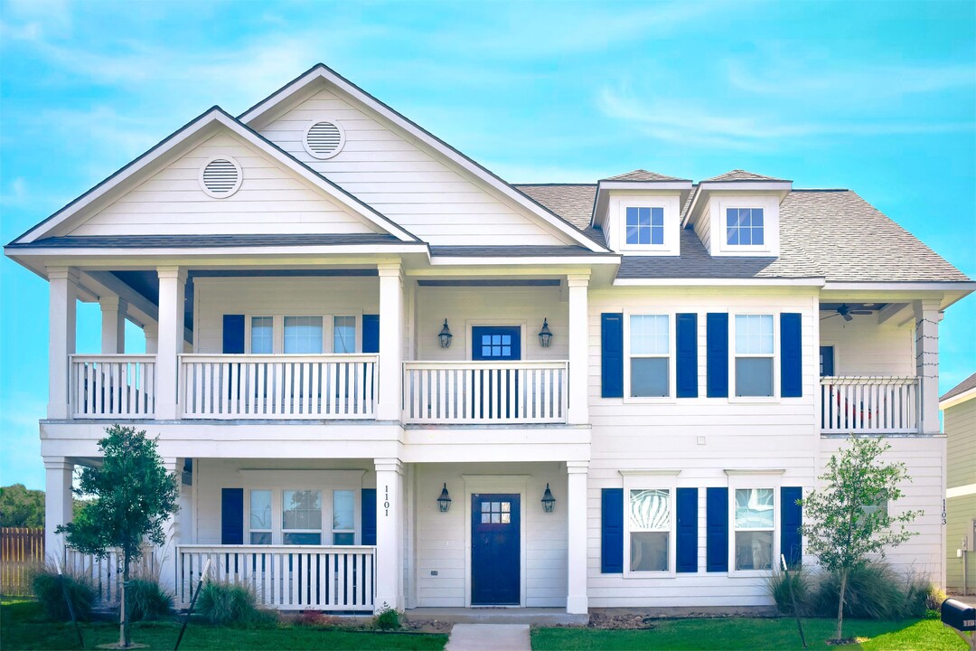 1101 Oney Hervey Dr in College Station, TX - Building Photo