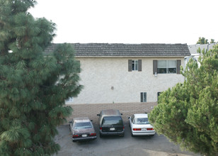 2626 Highland Ave in San Diego, CA - Building Photo - Building Photo