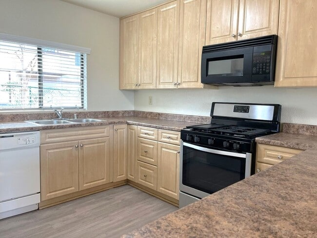 10793 Riderwood Terrace in Santee, CA - Building Photo - Building Photo