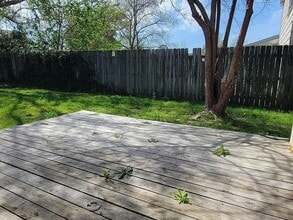 405 Holmes Dr in Slidell, LA - Building Photo - Building Photo