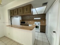 8401 SW 107th Ave in Miami, FL - Building Photo - Building Photo