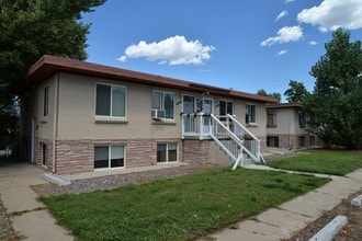 1435 Depew St in Lakewood, CO - Foto de edificio - Building Photo