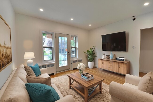property at 973 Rue Tait