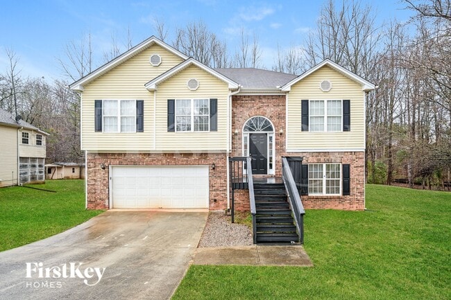 property at 35 Pebble Brooke Pass