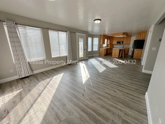 1526 N 2530 W in Clinton, UT - Building Photo - Building Photo