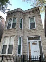 2930 W Polk St, Unit 1 in Chicago, IL - Building Photo